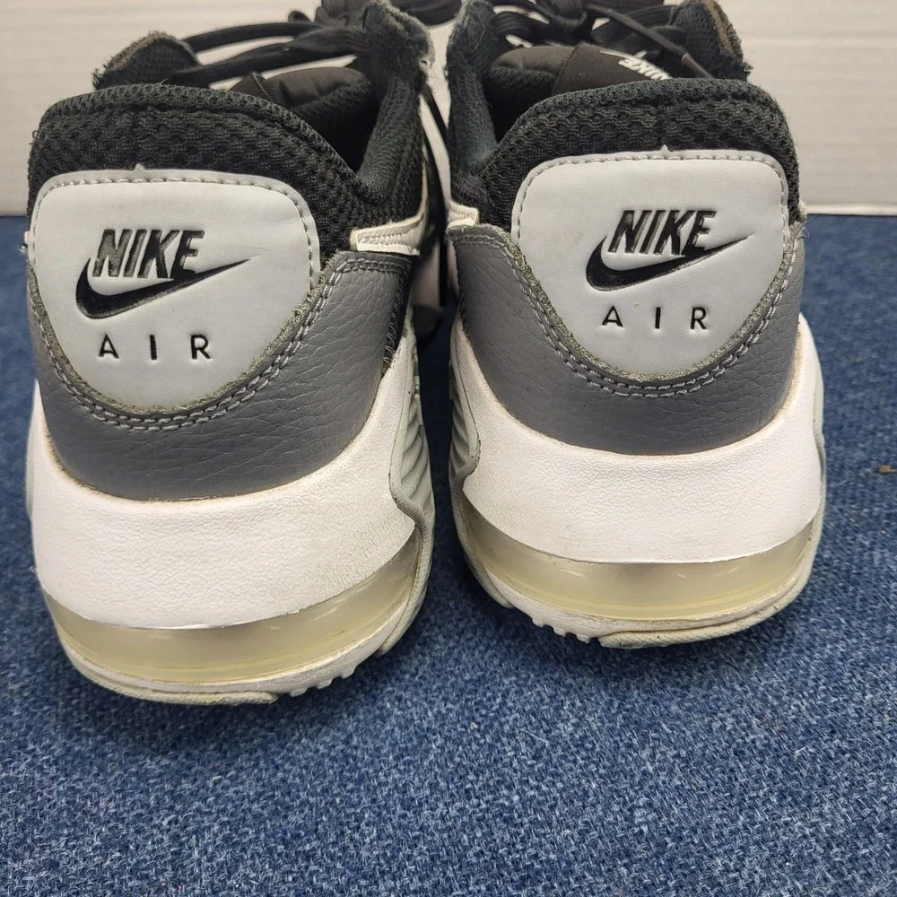 Nike Air Max Excee Mens 7.5 Black White Wolf Grey Sneakers Athletic Activewear